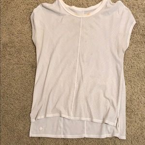 Lululemon white short sleeved shirt